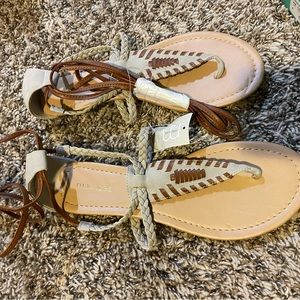Womens sandals size 8 brand new